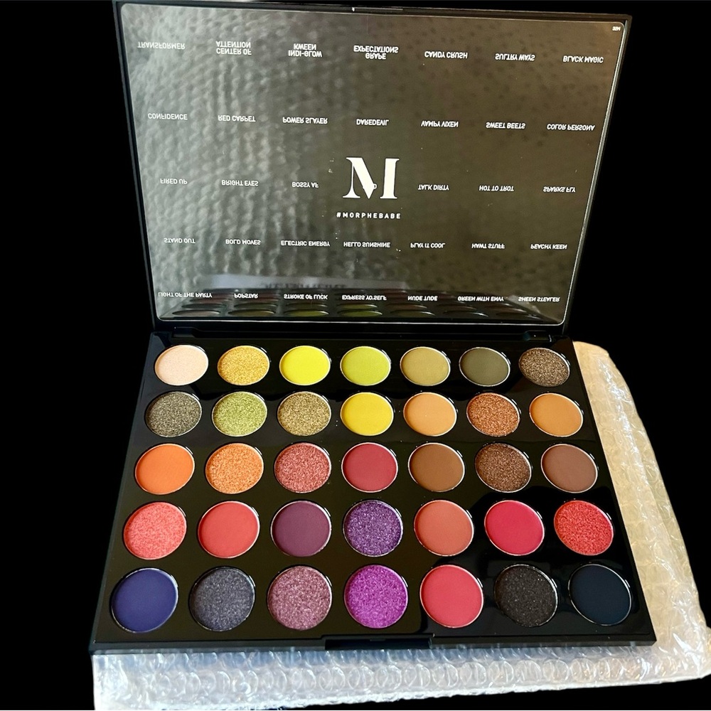 Morphe 35M Boss Mood - New in Box